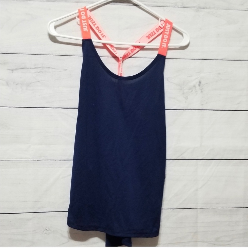 NWT Nike tank